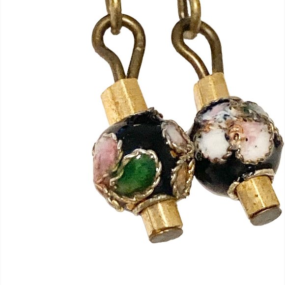 Vintage Cloisonne Bead Earrings Round Black Gold Tone Bronze Plated Dainty - Picture 2 of 13